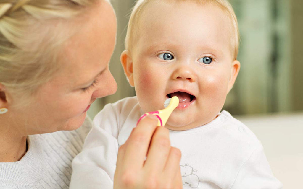 When to start brushing baby's teeth